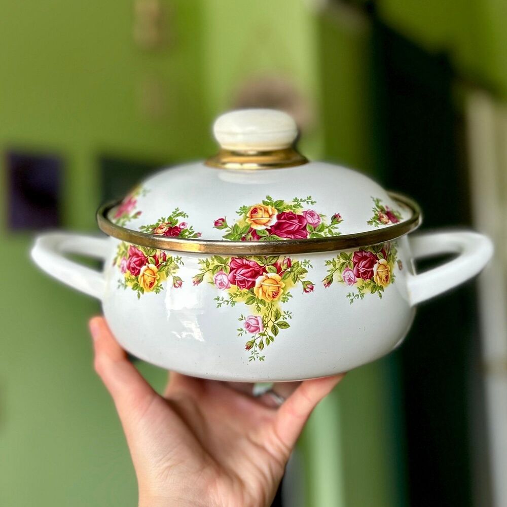 VTG Rare Royal Albert Old Country Roses Floral Vibrant Double Handle Lidded Pot